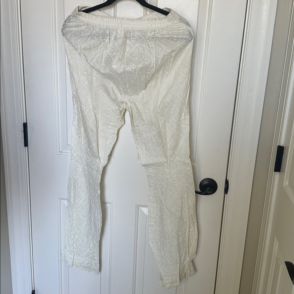 Pakistani clothes- Saira Rizwan 3 piece lawn outfit - Picture 8 of 10